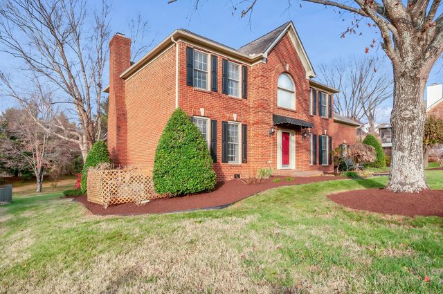 9474 Foothills Dr, Brentwood, TN 37027