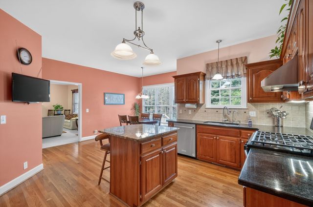 9474 Foothills Dr, Brentwood, TN 37027