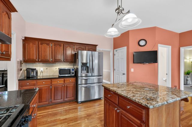 9474 Foothills Dr, Brentwood, TN 37027