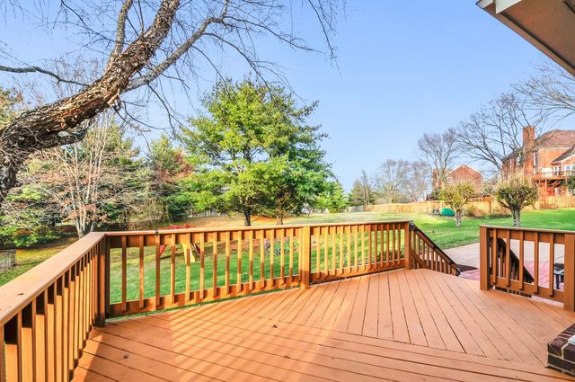 9474 Foothills Dr, Brentwood, TN 37027