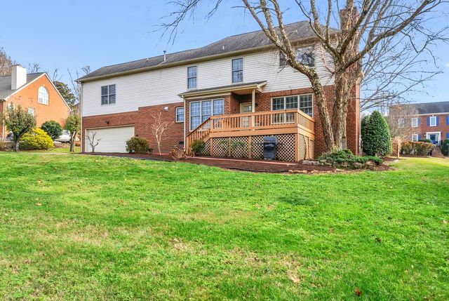 9474 Foothills Dr, Brentwood, TN 37027