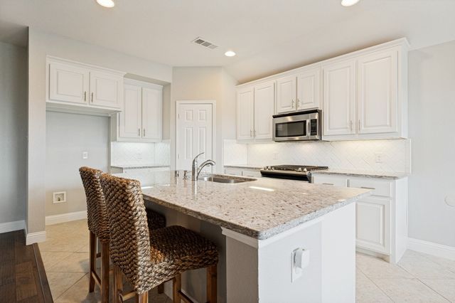 1217 Roadrunner Drive, Little Elm, TX 75068