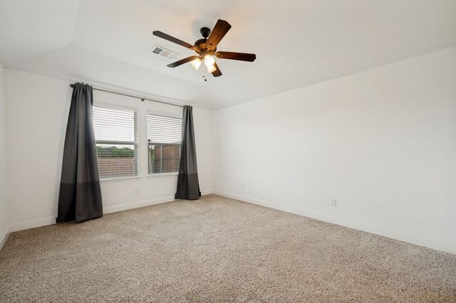 1217 Roadrunner Drive, Little Elm, TX 75068