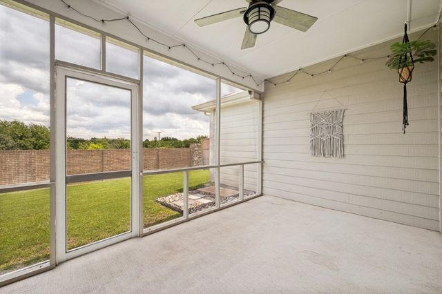 1217 Roadrunner Drive, Little Elm, TX 75068
