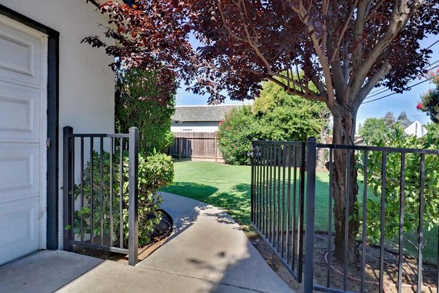 4768 E Gettysburg Avenue, Fresno, CA 93726