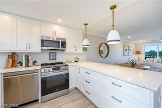 29 High Point CIR E 403, Naples, FL 34103