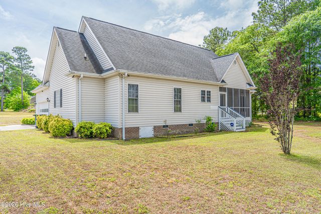 104 Trestle Street, Hamlet, NC 28345