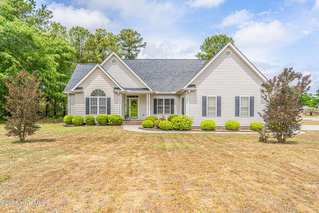 104 Trestle Street, Hamlet, NC 28345