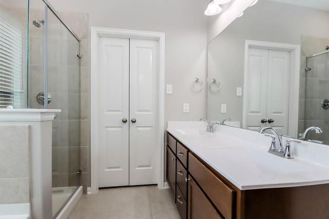 614 Companion Drive, Crosby, TX 77532