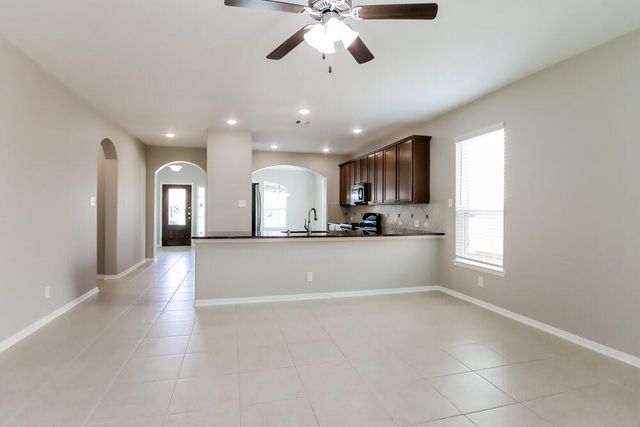 614 Companion Drive, Crosby, TX 77532