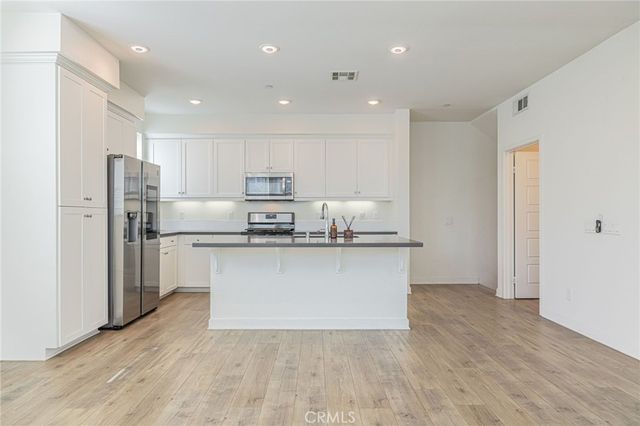 12800 N Watt Lane D, Sylmar, CA 91342