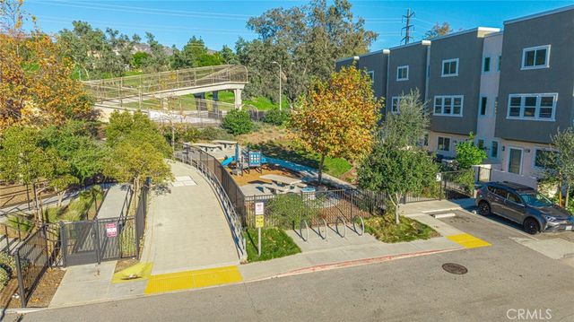 12800 N Watt Lane D, Sylmar, CA 91342
