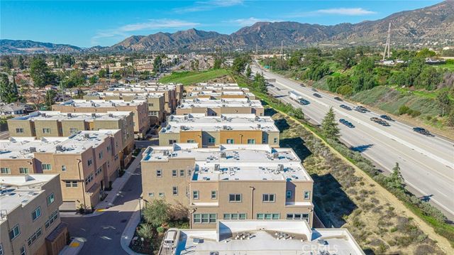 12800 N Watt Lane D, Sylmar, CA 91342
