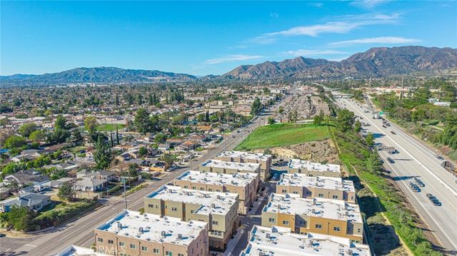 12800 N Watt Lane D, Sylmar, CA 91342