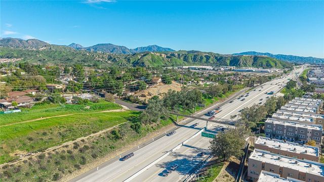 12800 N Watt Lane D, Sylmar, CA 91342