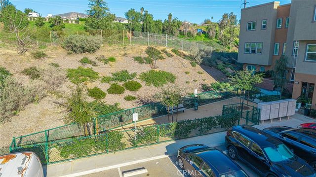 12800 N Watt Lane D, Sylmar, CA 91342