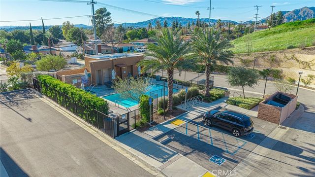 12800 N Watt Lane D, Sylmar, CA 91342