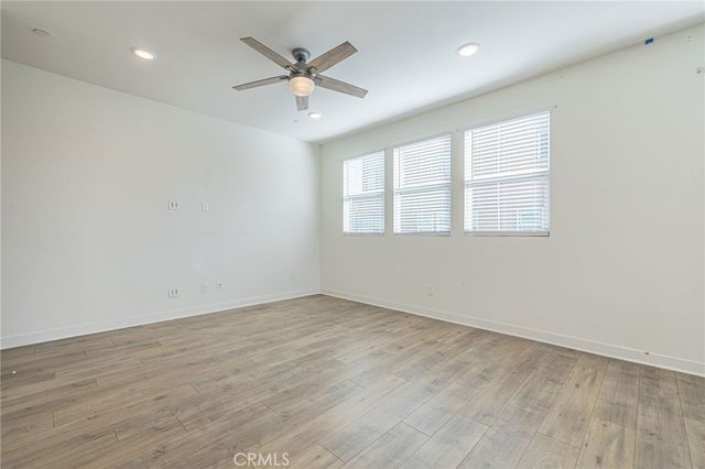 12800 N Watt Lane D, Sylmar, CA 91342