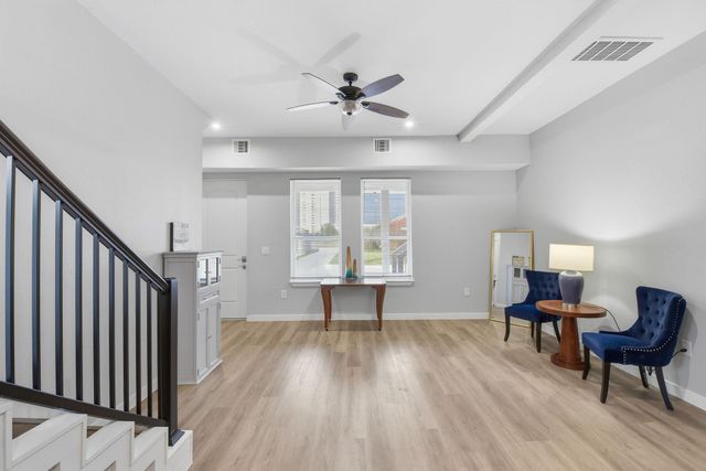 5120 Avenue U, Galveston, TX 77551