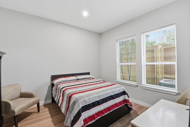 5120 Avenue U, Galveston, TX 77551