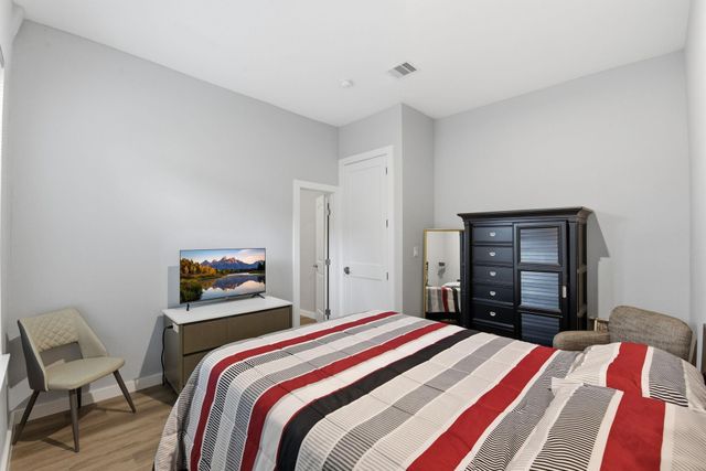 5120 Avenue U, Galveston, TX 77551