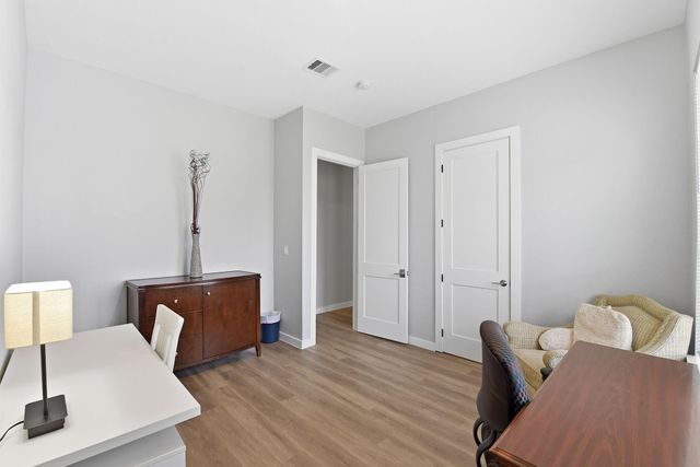 5120 Avenue U, Galveston, TX 77551