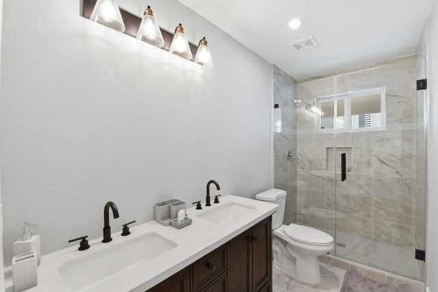 5120 Avenue U, Galveston, TX 77551