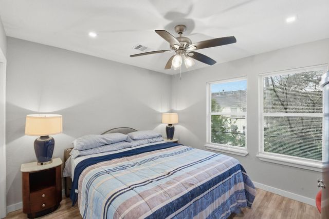 5120 Avenue U, Galveston, TX 77551