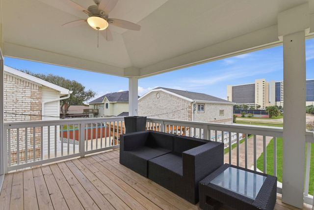 5120 Avenue U, Galveston, TX 77551