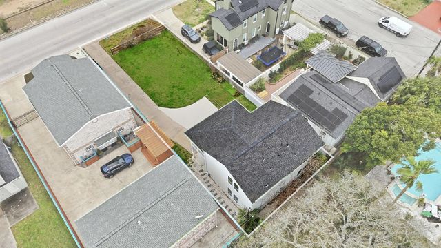 5120 Avenue U, Galveston, TX 77551