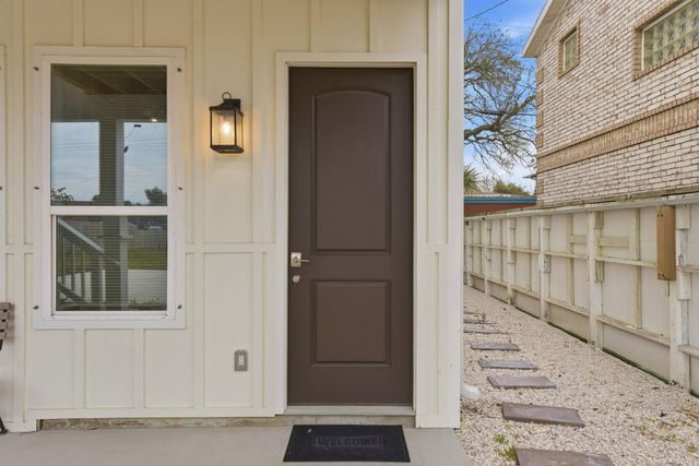 5120 Avenue U, Galveston, TX 77551