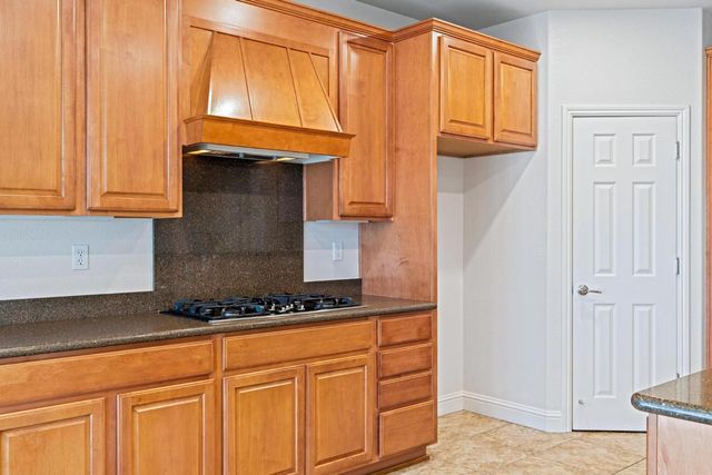 2314 Shadow Berry Dr, Manteca, CA 95336