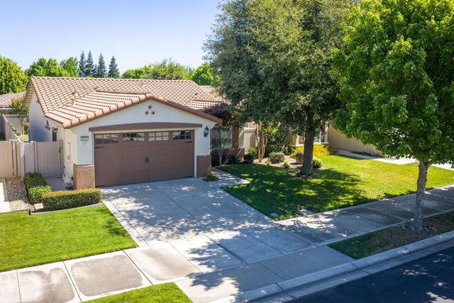 2314 Shadow Berry Dr, Manteca, CA 95336