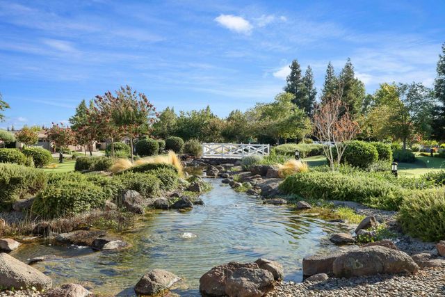 2314 Shadow Berry Dr, Manteca, CA 95336