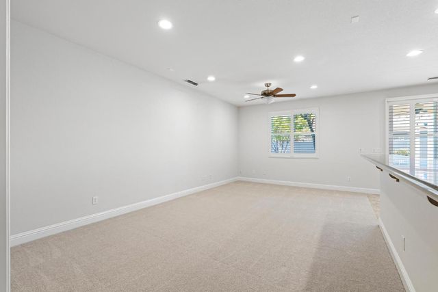 2314 Shadow Berry Dr, Manteca, CA 95336
