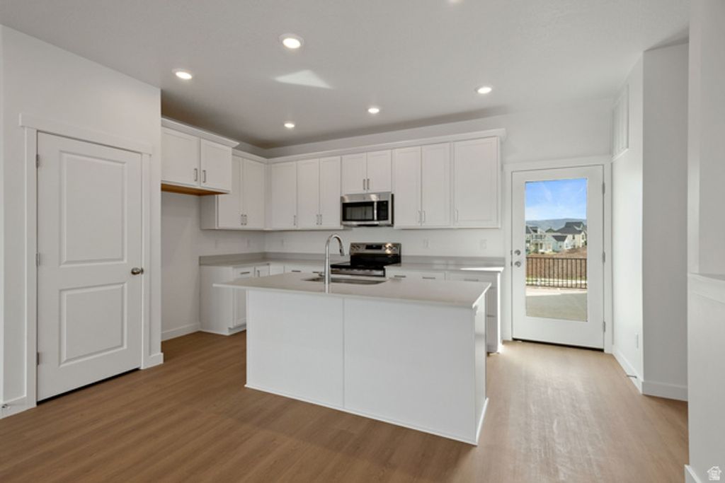 Image 11 of property listing at 6637 W SOUTH JORDAN PKWY #413, South Jordan, UT 84009