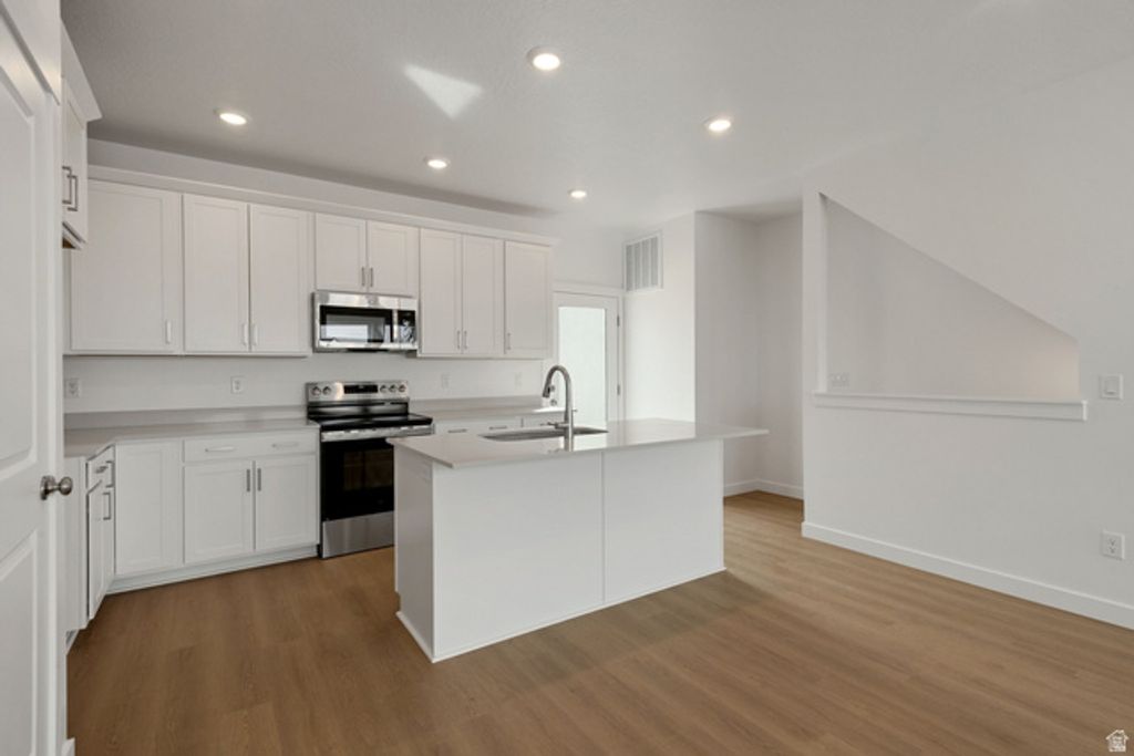 Image 13 of property listing at 6637 W SOUTH JORDAN PKWY #413, South Jordan, UT 84009