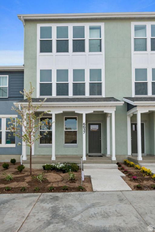 Image 4 of property listing at 6637 W SOUTH JORDAN PKWY #413, South Jordan, UT 84009