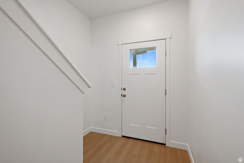 Image 5 of property listing at 6637 W SOUTH JORDAN PKWY #413, South Jordan, UT 84009