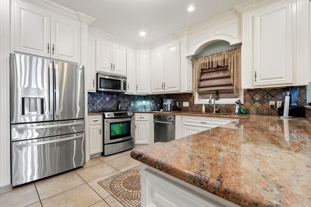 106 Grand Isle Dr., Unit 1F, Hot Springs, AR 71913