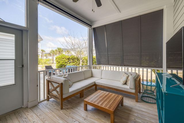 1589 Banning Street, Mount Pleasant, SC 29466