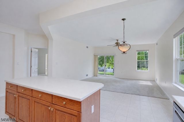 112 Kensington Cir, White Twp., NJ 07823