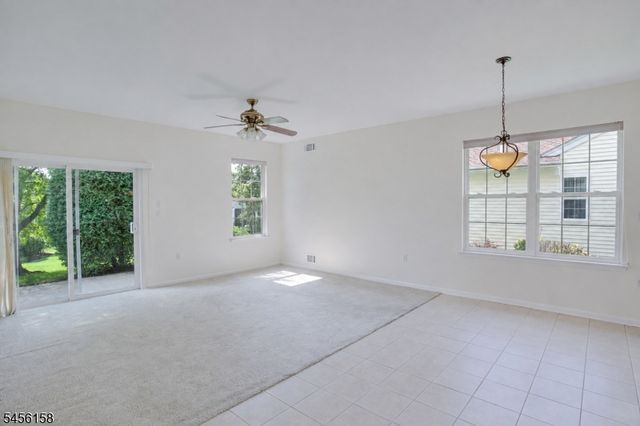 112 Kensington Cir, White Twp., NJ 07823