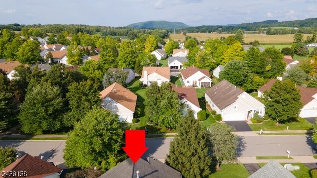 112 Kensington Cir, White Twp., NJ 07823