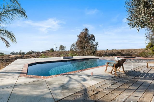 20204 Lakeridge, Perris, CA 92570