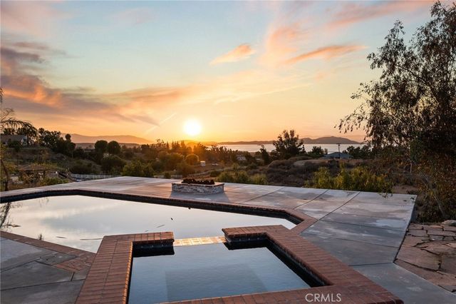 20204 Lakeridge, Perris, CA 92570