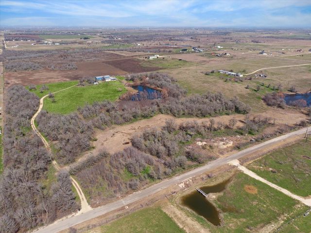 1875 CR 466, Elgin, TX 78621