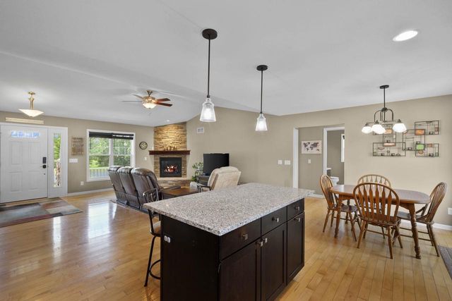 100 Farwell Drive, Cottage Grove, WI 53527