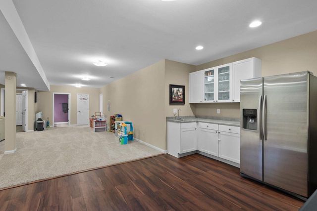100 Farwell Drive, Cottage Grove, WI 53527