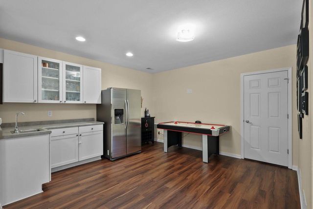 100 Farwell Drive, Cottage Grove, WI 53527